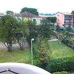 M126 - Marcelli, Trilocale Fronte Mare In Con Piscina * Marcelli