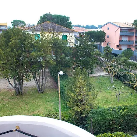 M126 - Marcelli, Trilocale Fronte Mare In Con Piscina * 马瑟利